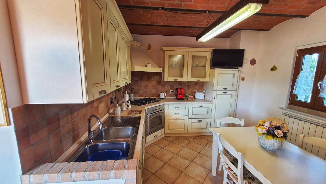 Spicchio Di Luna - Casa Vacanze Albiano Magra Екстериор снимка