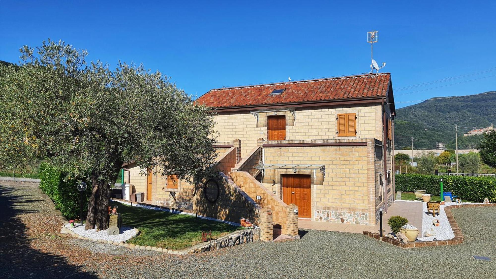 Spicchio Di Luna - Casa Vacanze Albiano Magra Екстериор снимка